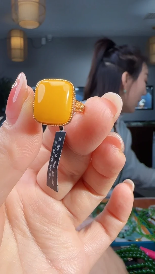 银S925镶嵌蜜蜡戒指1