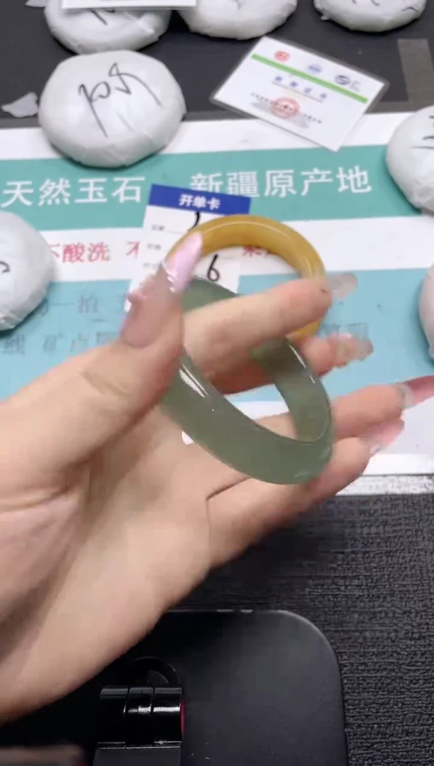 未镶嵌手镯石英质玉33-56