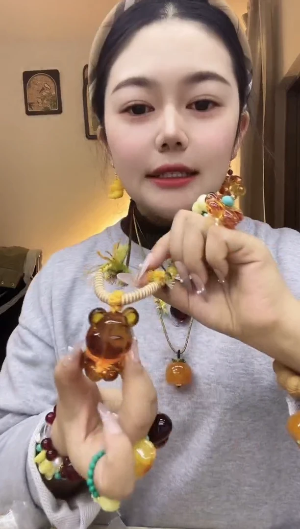 无合金熊北北时尚穿搭饰品