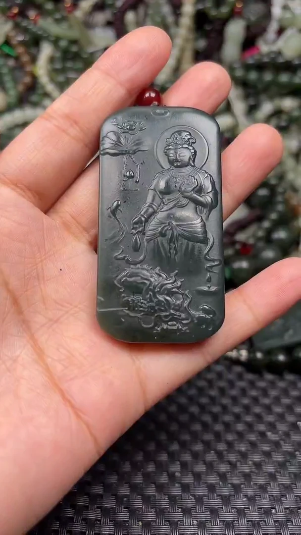 颈饰未镶嵌和田玉1