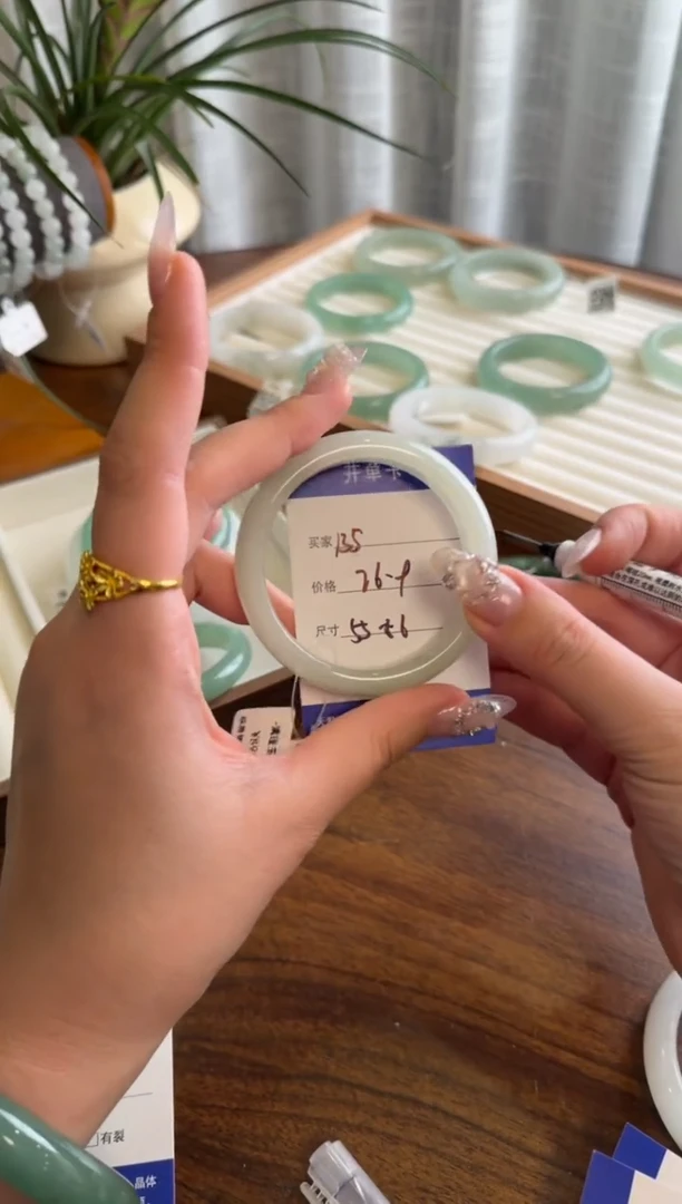 未镶嵌手镯石英质玉135//55/56