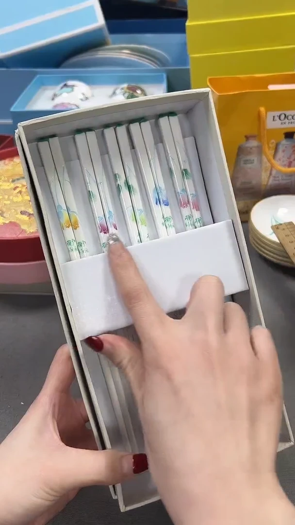 瓷片瓷片新号开播 全场放漏