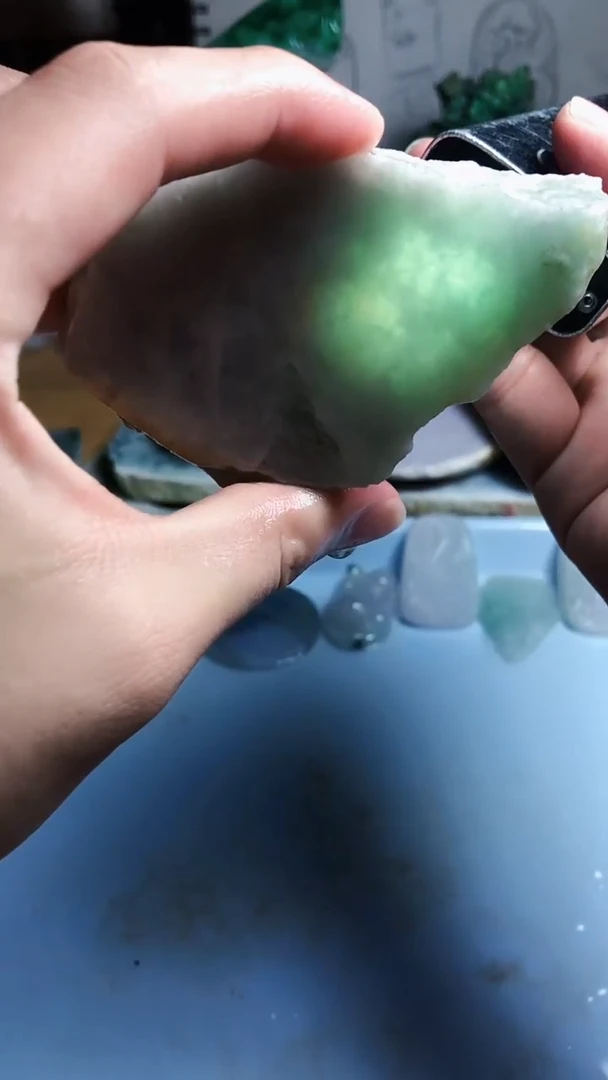 翡翠未镶嵌颈饰翡翠A货