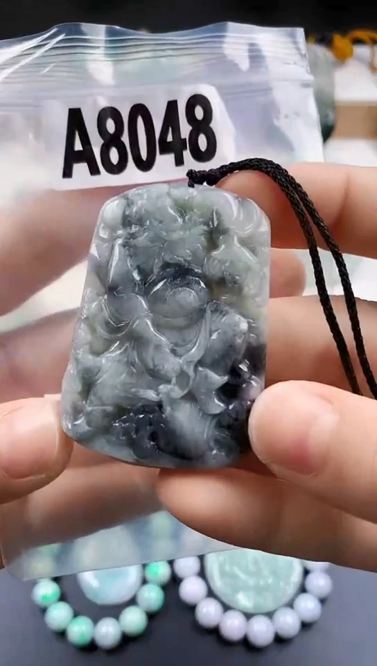 颈饰未镶嵌翡翠天然翡翠吊坠挂件