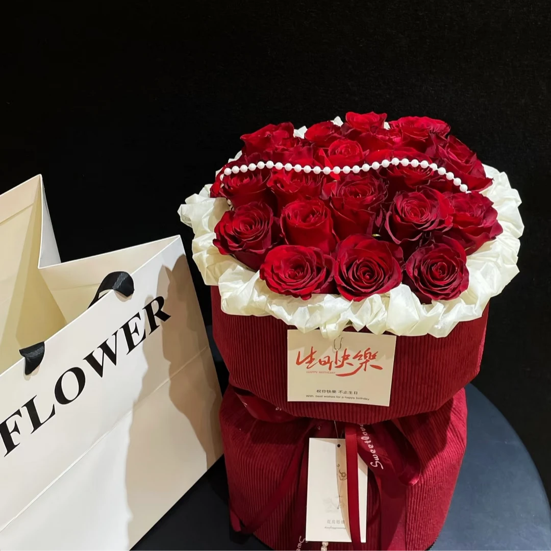 【天长地久】红玫瑰小香风花束