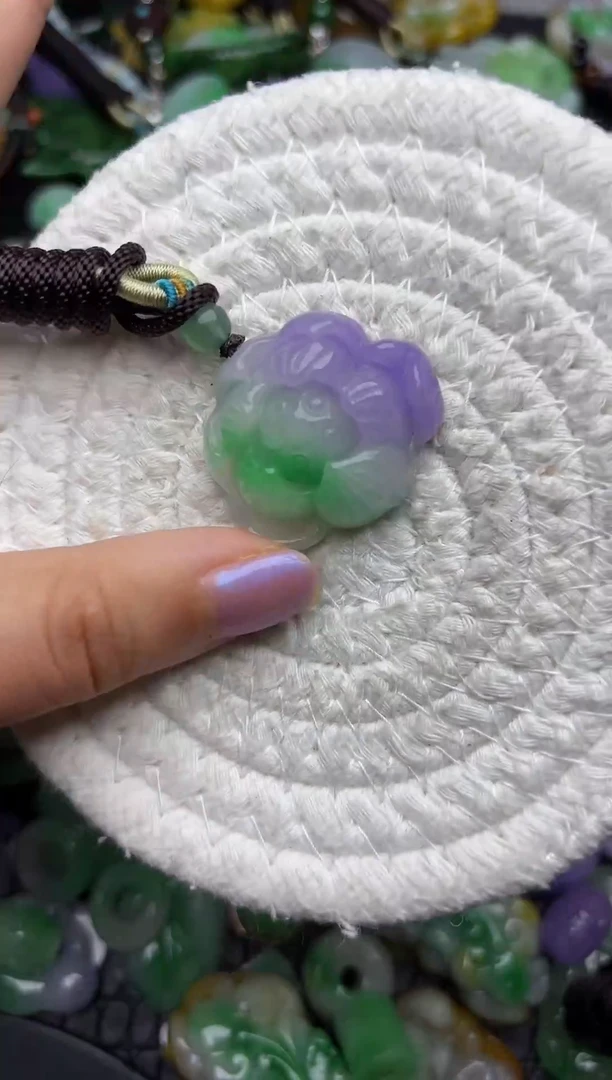 颈饰未镶嵌翡翠缅甸翡翠吊坠