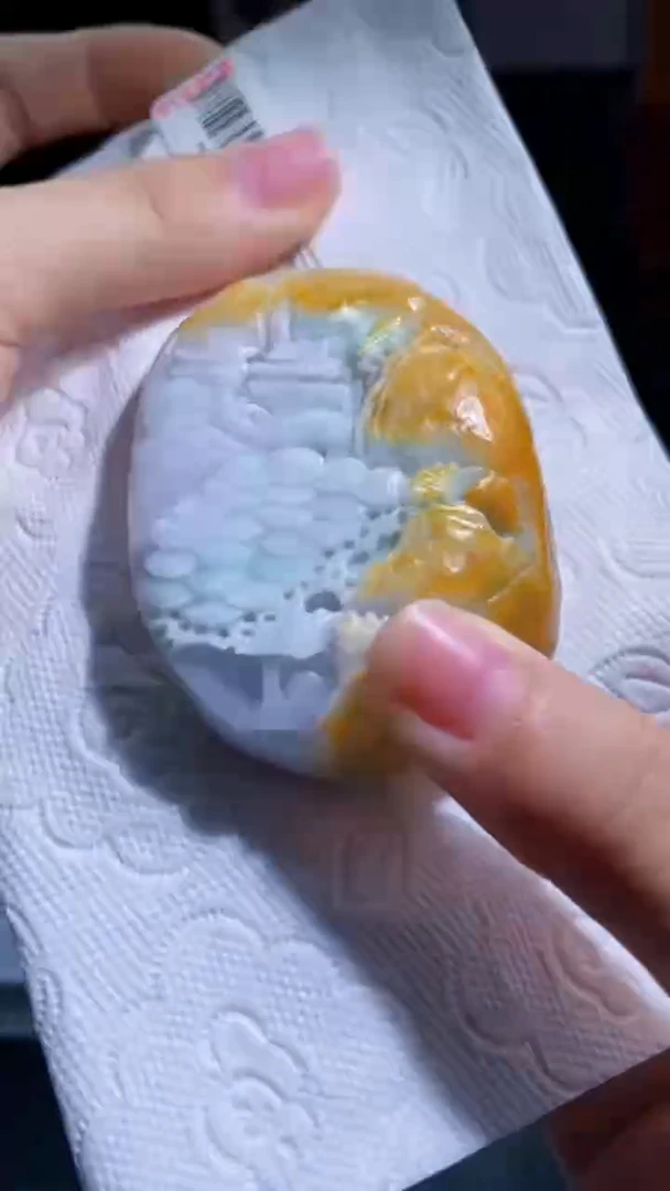 【闪购商品】翡翠吊坠(不含链)未镶嵌C75