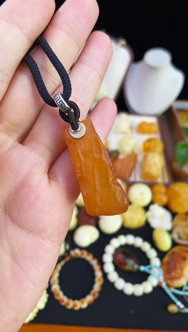 琥珀未镶嵌珠宝奇石柒月