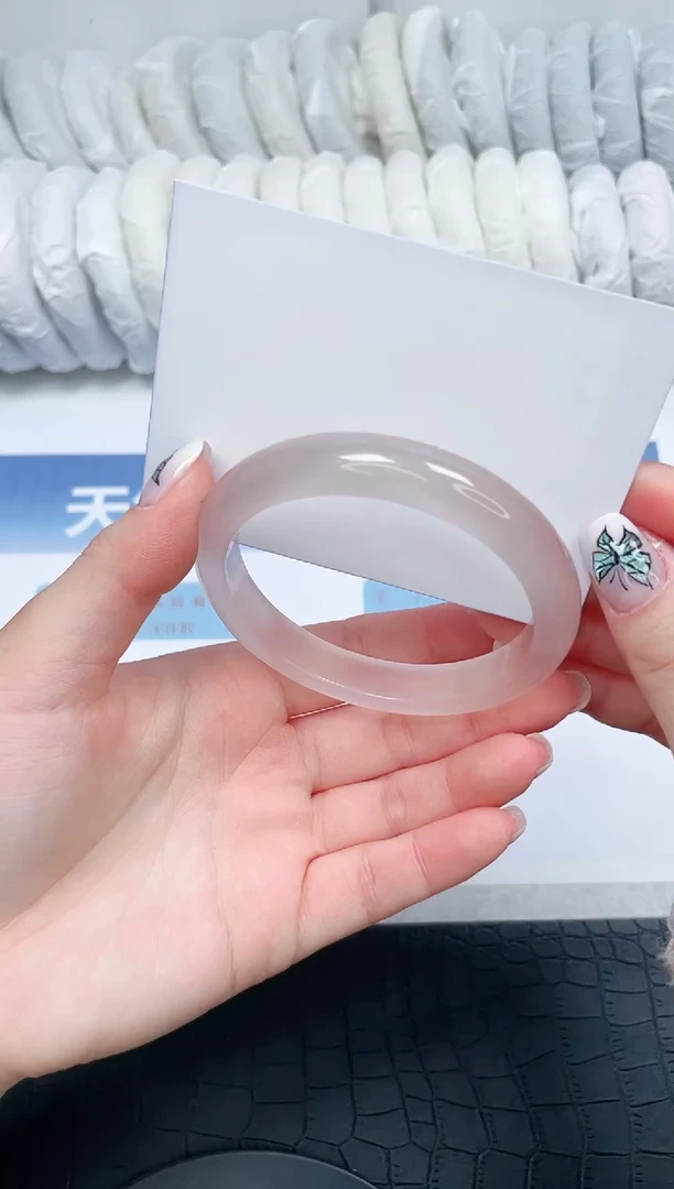 【闪购商品】石英质玉手镯未镶嵌31-59