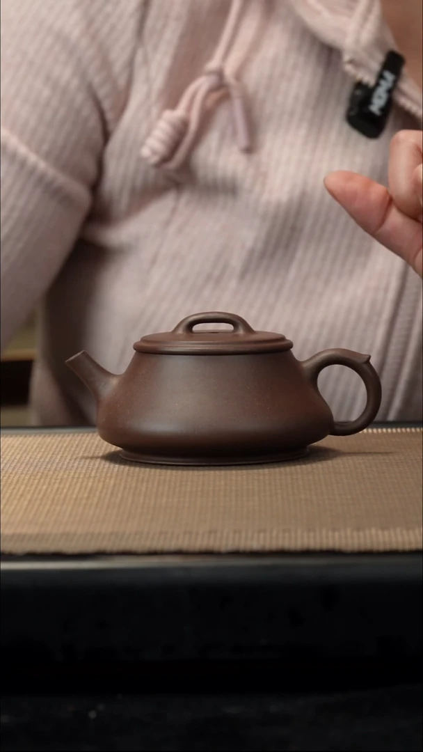 紫砂茶盏紫泥曲瓢150CC