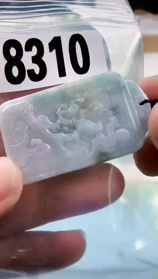 【闪购商品】翡翠挂件未镶嵌天然翡翠吊坠挂件