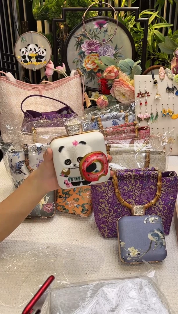 织绣非遗绒花手工饰品