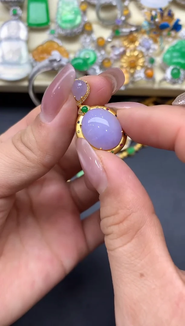 颈饰18K金镶嵌翡翠341中国好珍宝