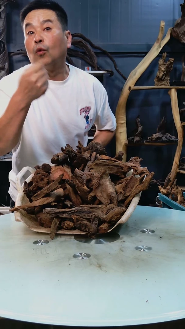 随机发货一筐边角料9.5