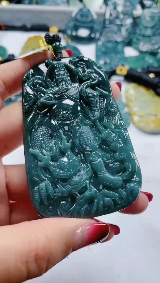 【闪购商品】翡翠颈饰未镶嵌