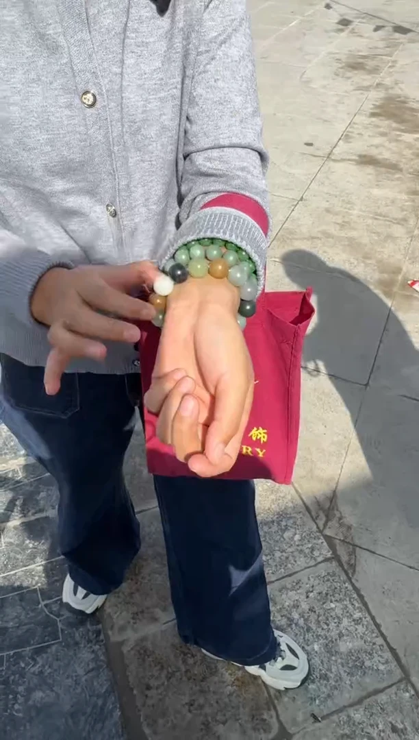 未镶嵌戒指和田玉（糖玉）和田玉