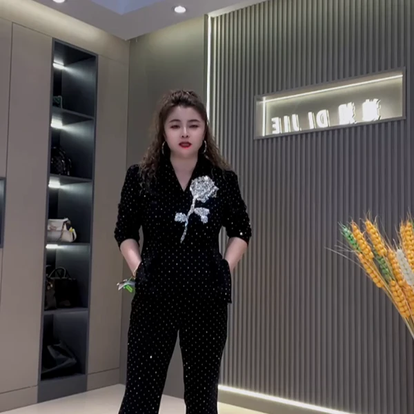 胖mm入秋套装休闲风轻熟风时尚套装休闲黑色高腰百搭时尚显瘦轻奢