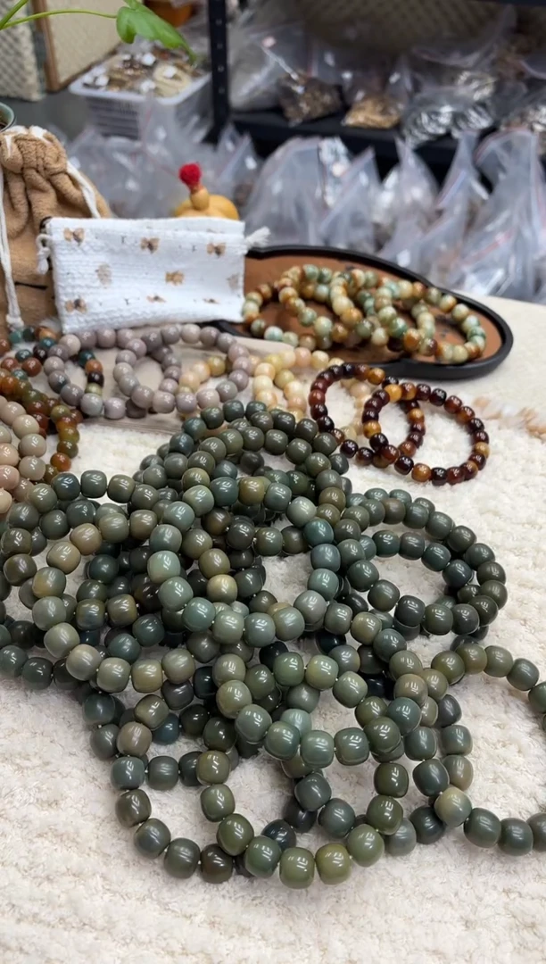 菩提根/象牙果手串15猪油膏瑕疵不挑（537）