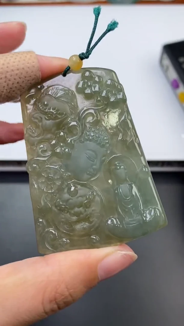 未镶嵌挂件翡翠371055    多人