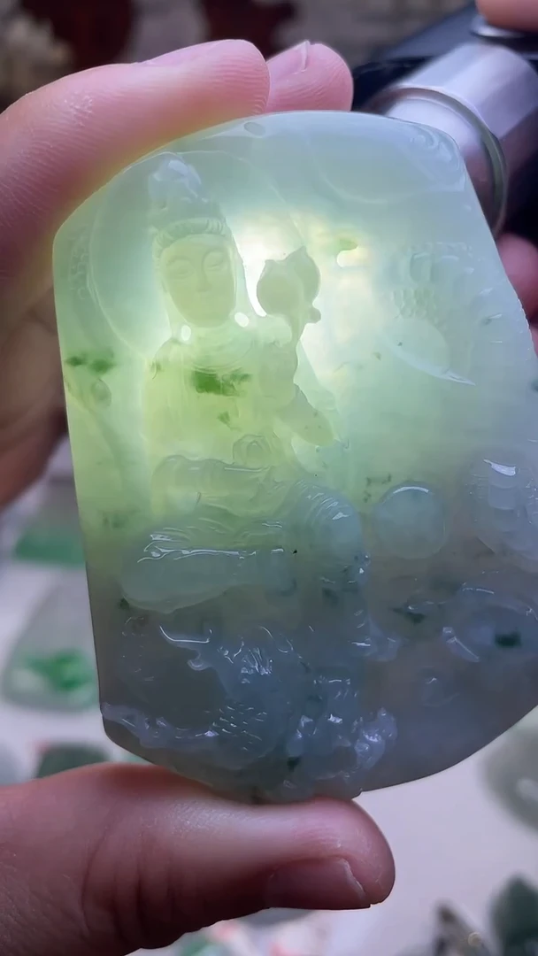 颈饰未镶嵌翡翠1