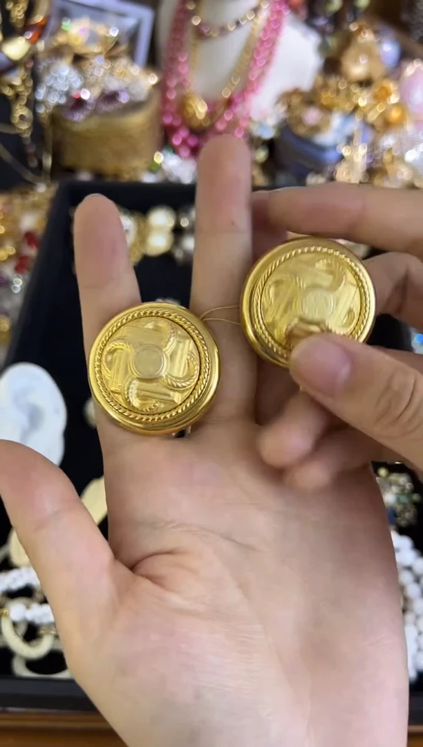 合金无铜合金中古首饰有瑕疵请确认好成色尺寸在拍!