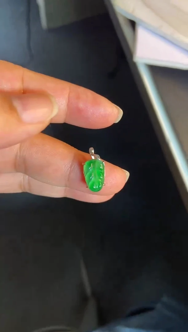 吊坠(不含链)银S925镶嵌翡翠1
