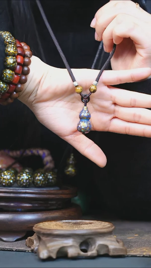 【闪购商品】蓝金大漆紫光檀螺钿小脖挂