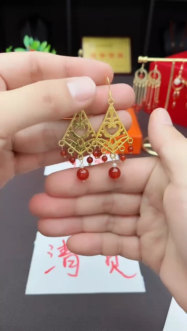 【闪购商品】玛瑙/玉髓耳钉银S925镶嵌711000