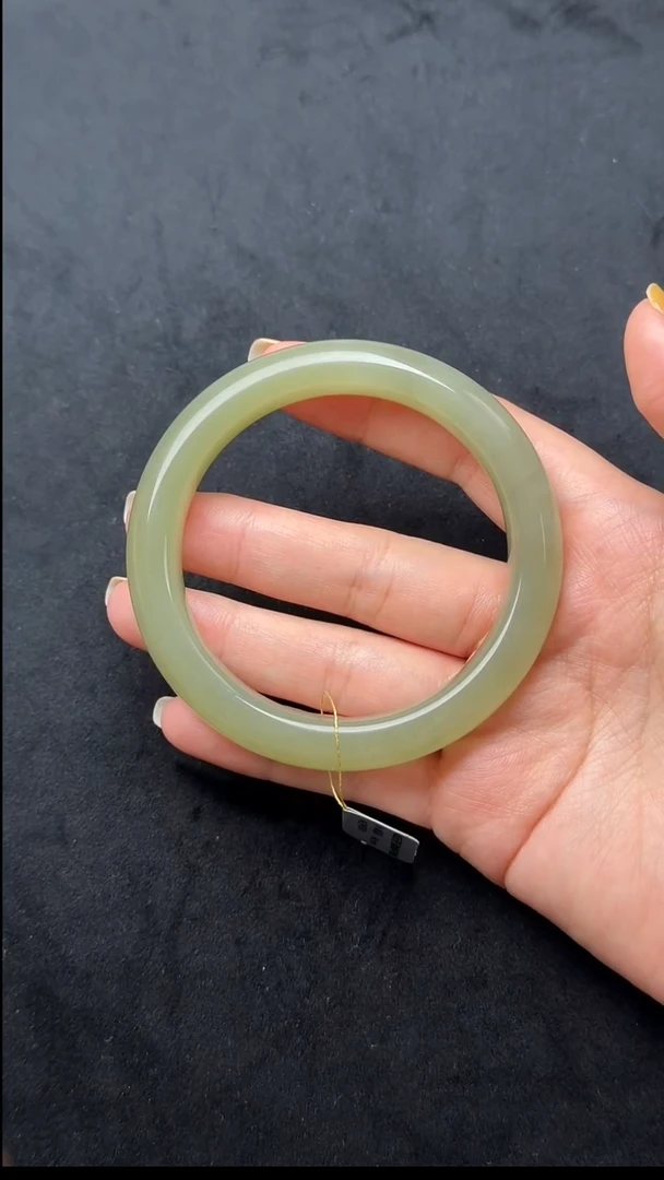 颈饰未镶嵌和田玉009-湖水绿平安镯-60.1mm-NQP60-1218