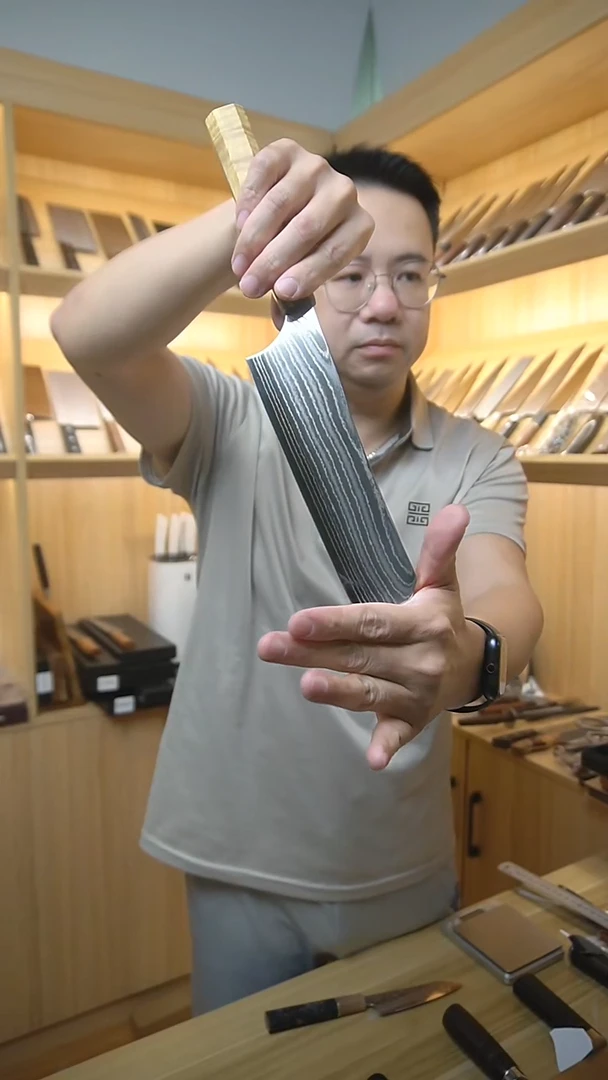 不锈钢半手工碳纤维AUS10切付牛刀
