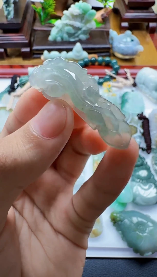 吊坠(不含链)未镶嵌翡翠1