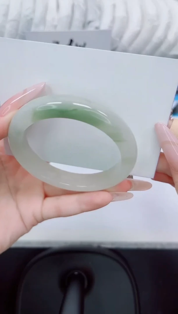 石英质玉手镯未镶嵌318