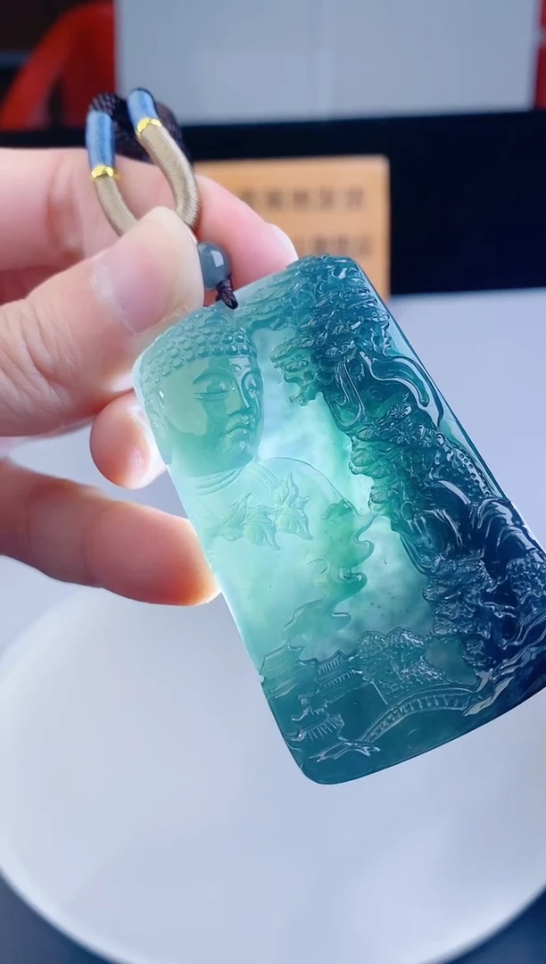 颈饰未镶嵌翡翠  ·1