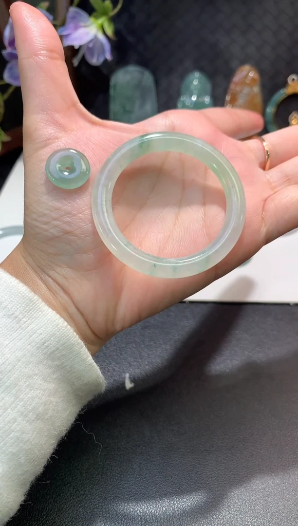 未镶嵌定制翡翠毛货