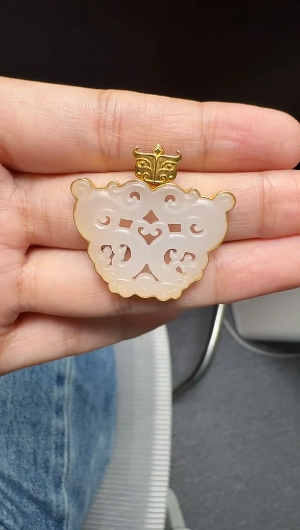 颈饰18K金镶嵌和田玉52-525-11.7-多样性拍一发一