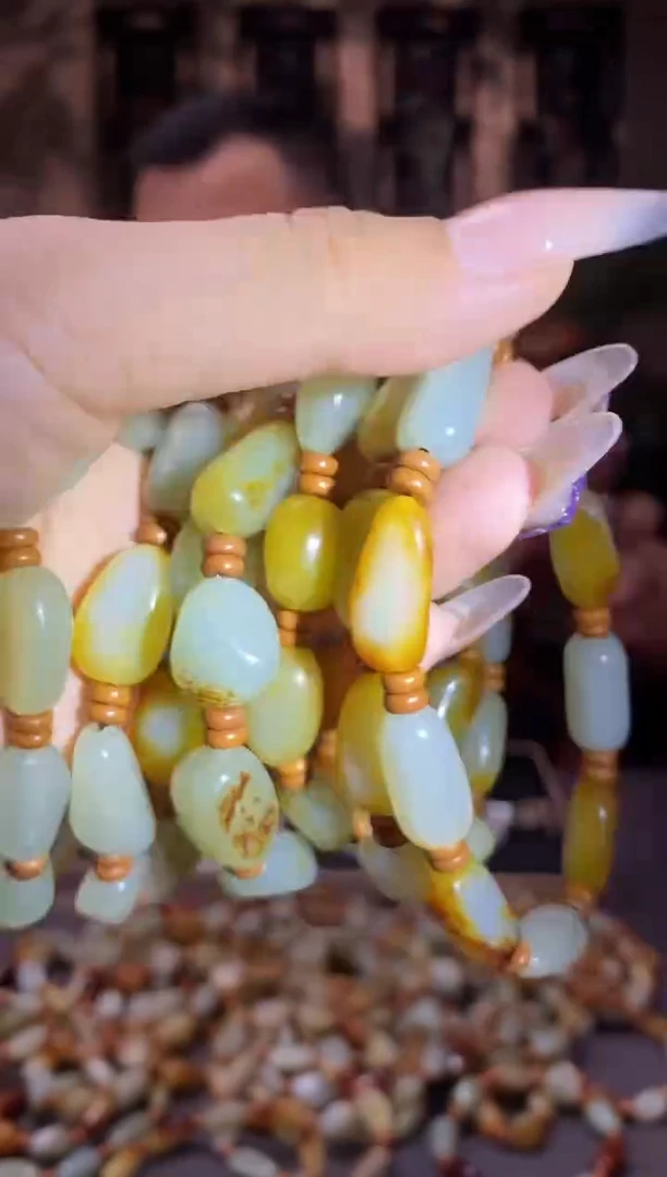 和田玉未镶嵌颈饰A255