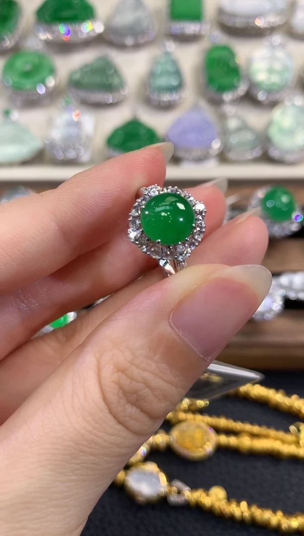 翡翠戒指18K金镶嵌春日珠宝 C39