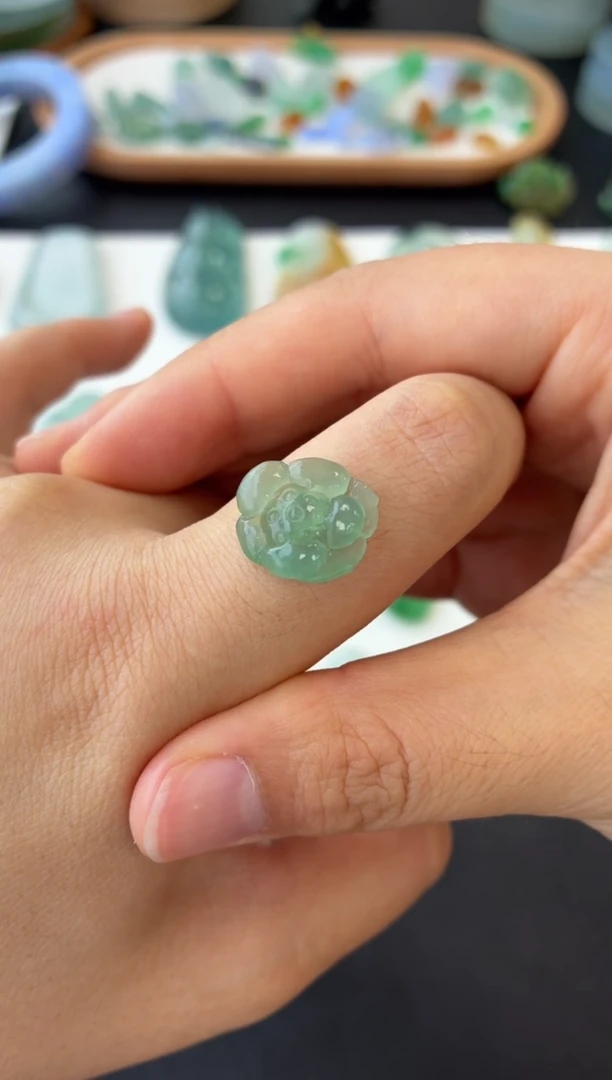 定制翡翠未镶嵌翡翠