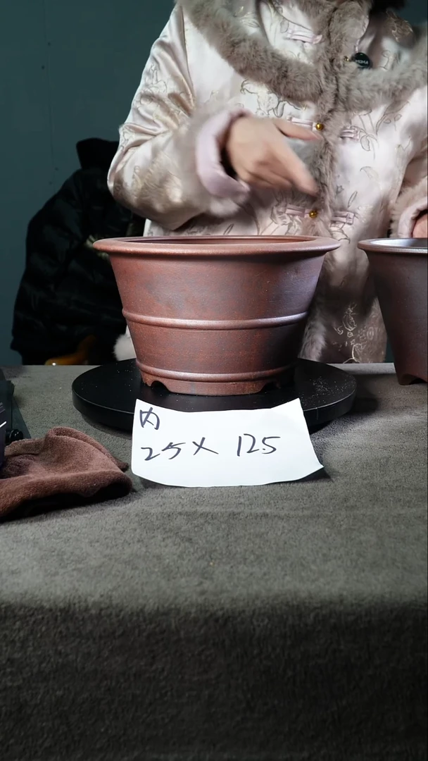 宜兴紫砂小花盆盆