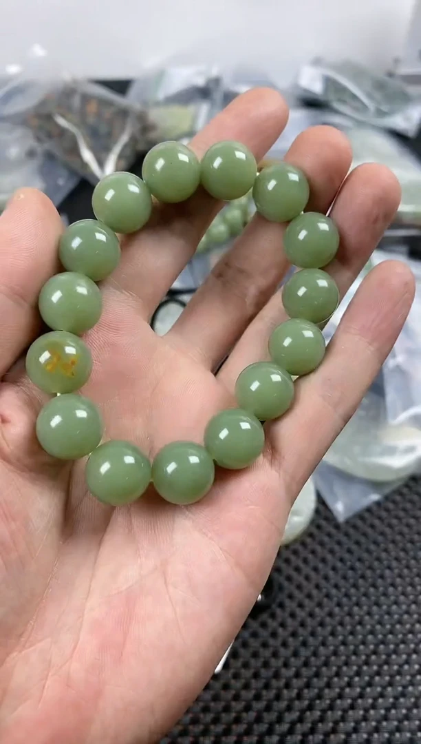 岫岩河磨玉（透闪石质玉）未镶嵌颈饰多样性发货一个