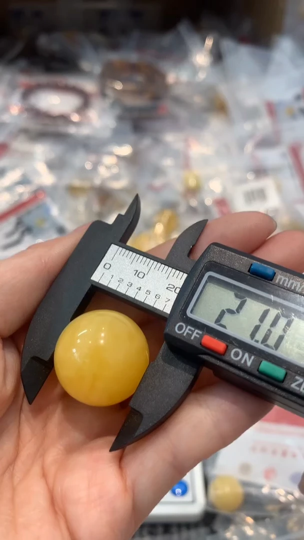 未镶嵌琥珀珠宝奇石2946