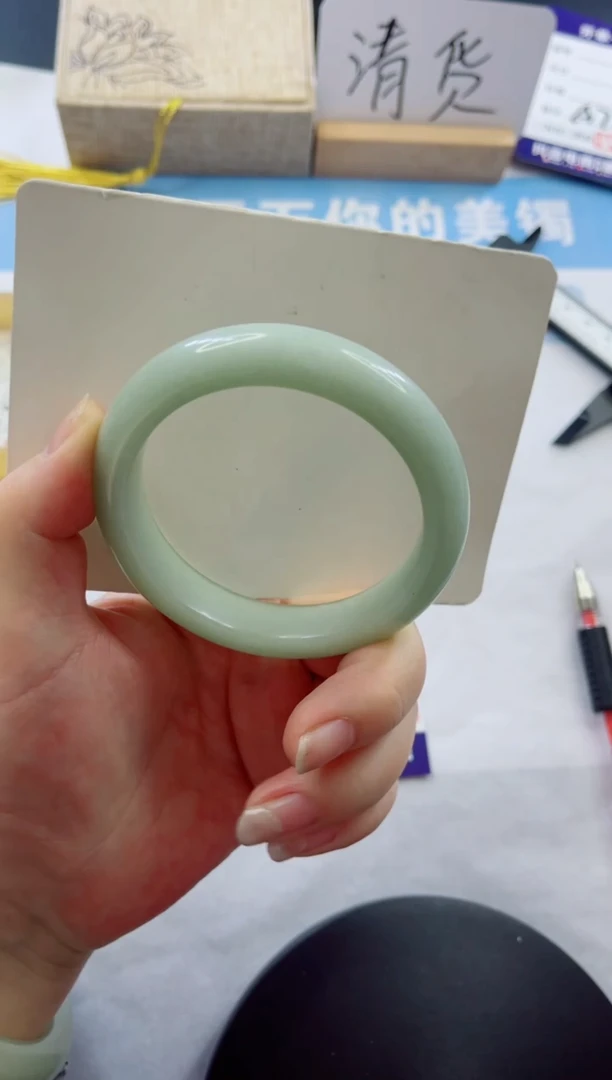 未镶嵌手镯石英质玉多样性发货A71