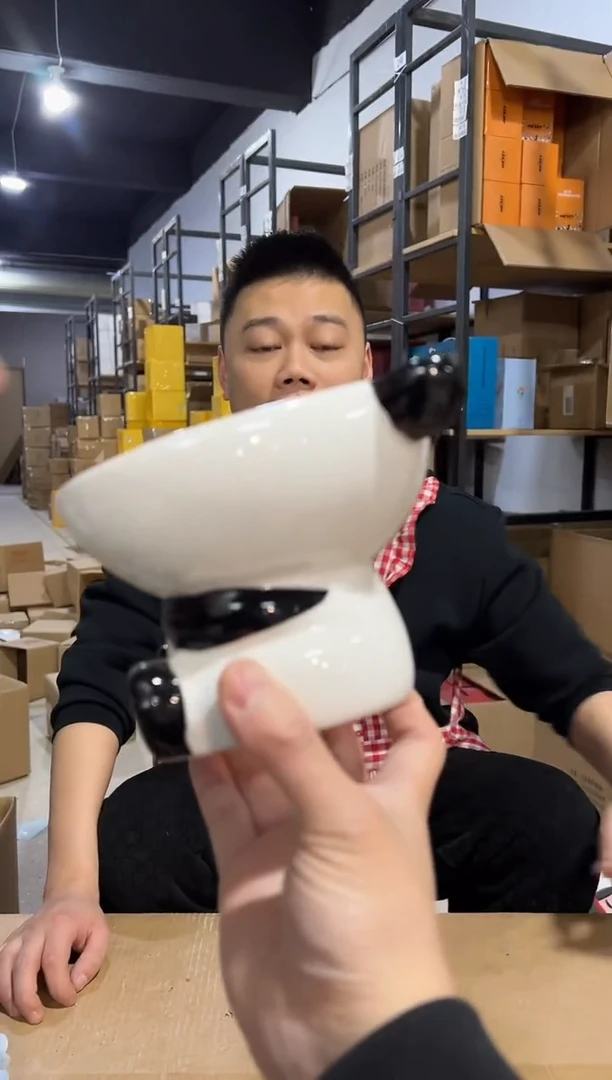 【闪购商品】杯陶瓷a款爱心熊猫狗粮碗