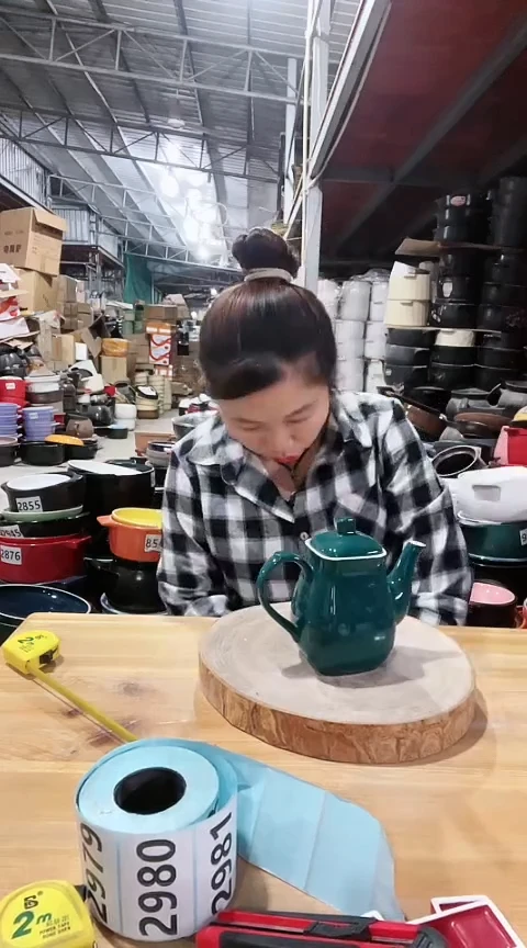 瑕疵绿色壶不能明火