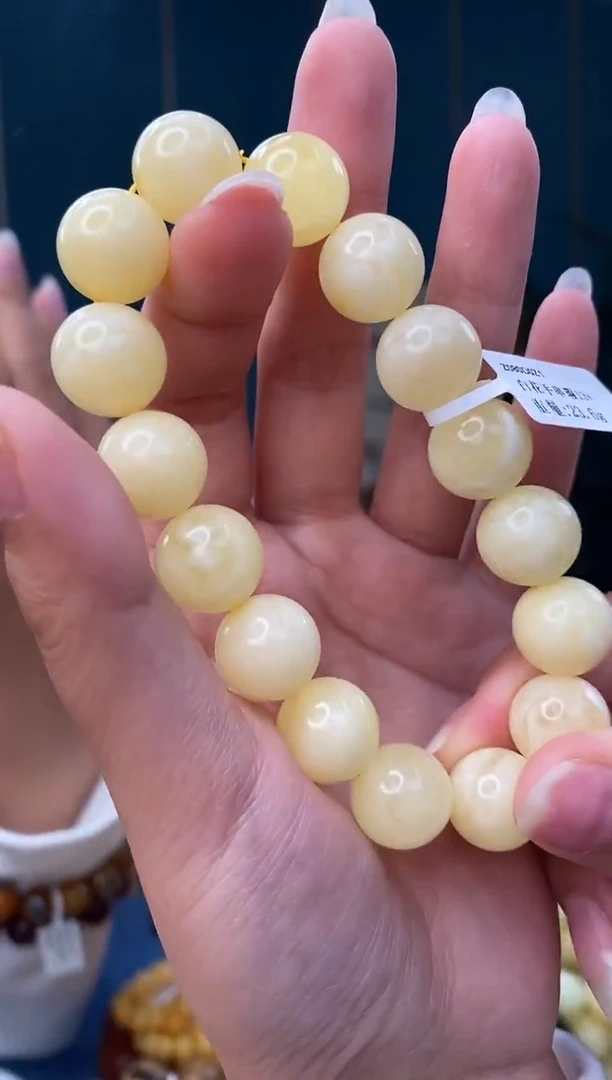 裸石琥珀未镶嵌1/3多样性发其一微瑕4