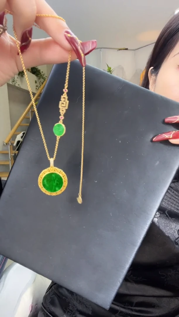 【闪购商品】翡翠吊坠(赠链)银S925镀金镶嵌天然缅甸翡翠A货吊坠