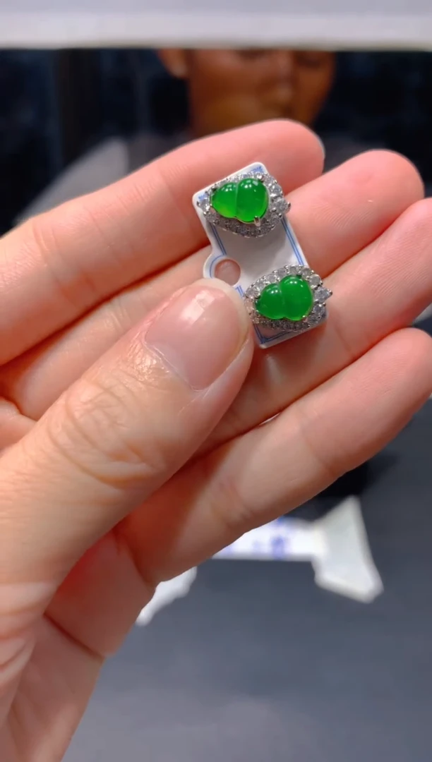 【闪购商品】定制翡翠未镶嵌15多样性发货(发其一）