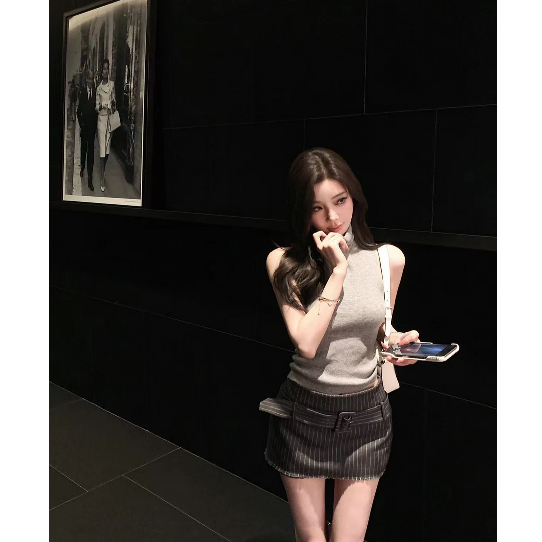 韩系时尚半高领无袖T恤女夏季修身收腰气质百搭上衣配显瘦半身裙