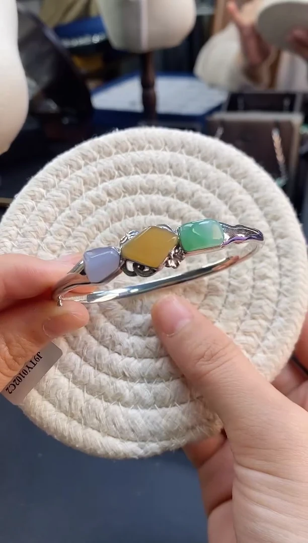 颈饰银S925镶嵌翡翠17724