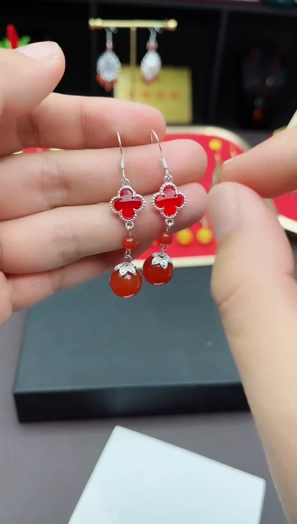 【闪购商品】南红玛瑙耳饰银S925镶嵌233000